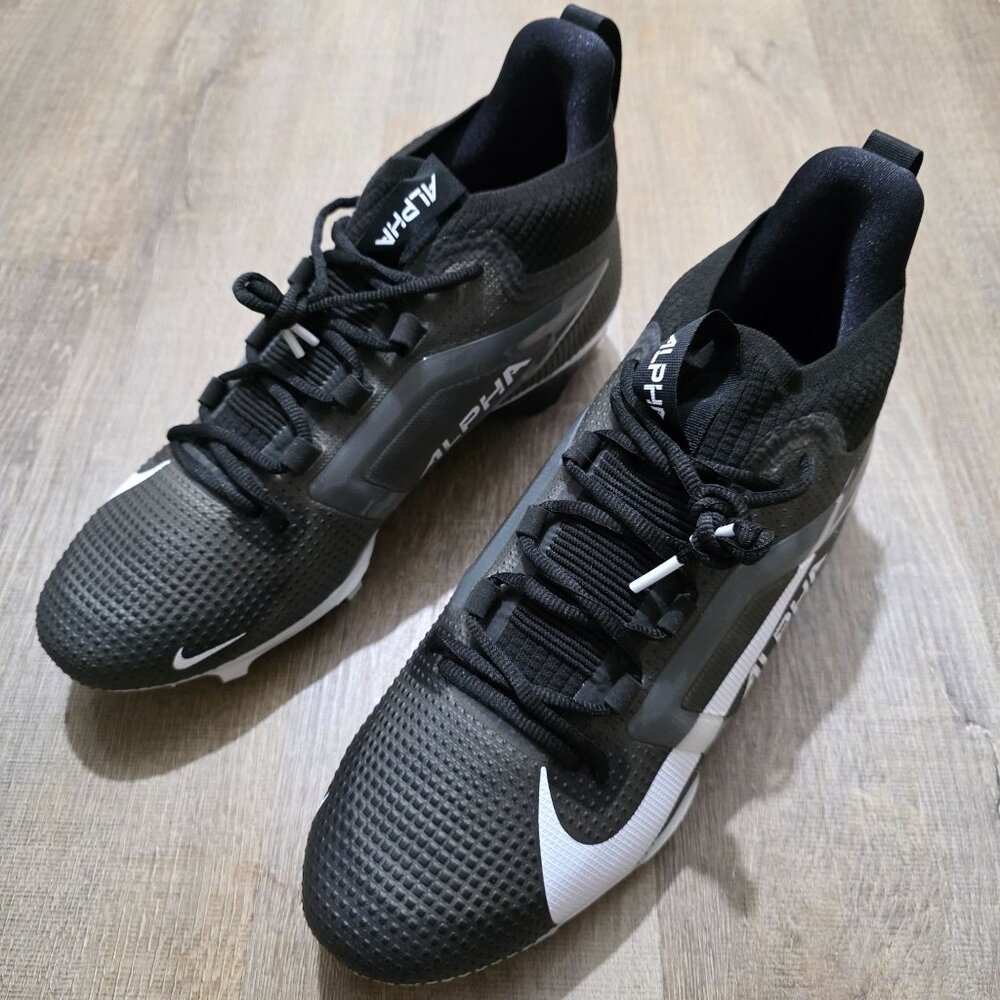 Nike Alpha Menace Elite 3 Football Cleats Men’s Size 13.5 Black White FZ7701-001